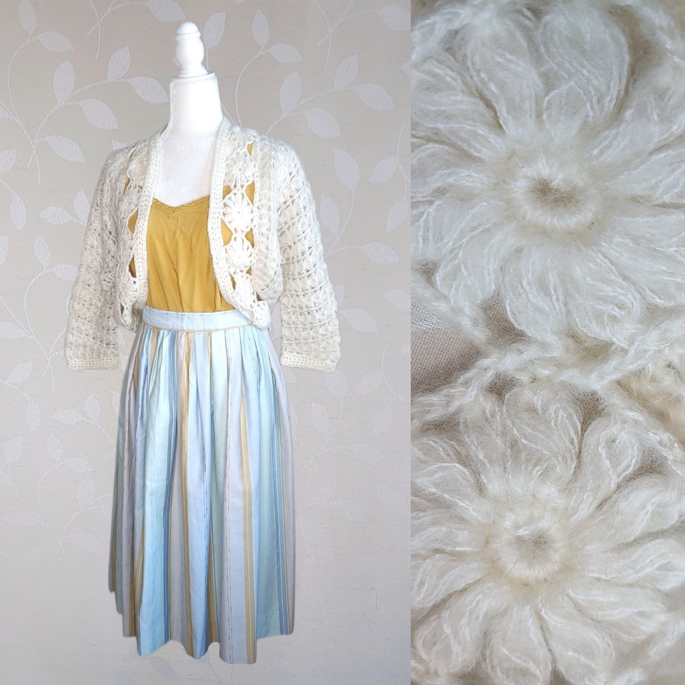 Vintage Coquette Ballet Floral Open Knit Crochet Shrug Sweater Mode-Makers Cream
